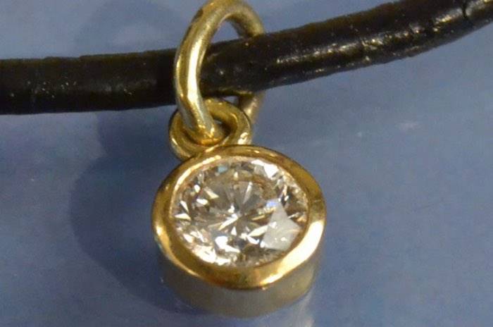 Diamant serti clos sales
