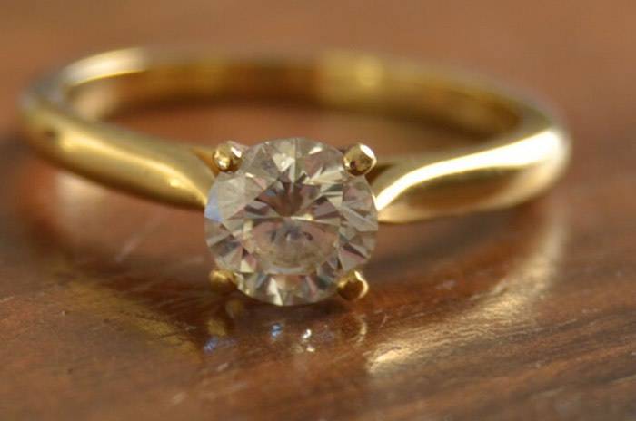 Solitaire tank Cartier bague diamants signee