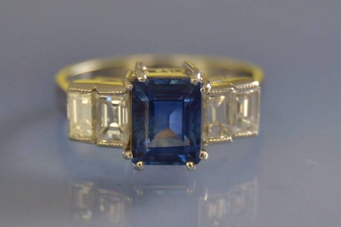 Bague saphir et diamants