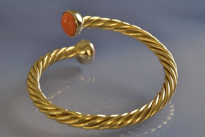 Bracelet or jaune torsadé