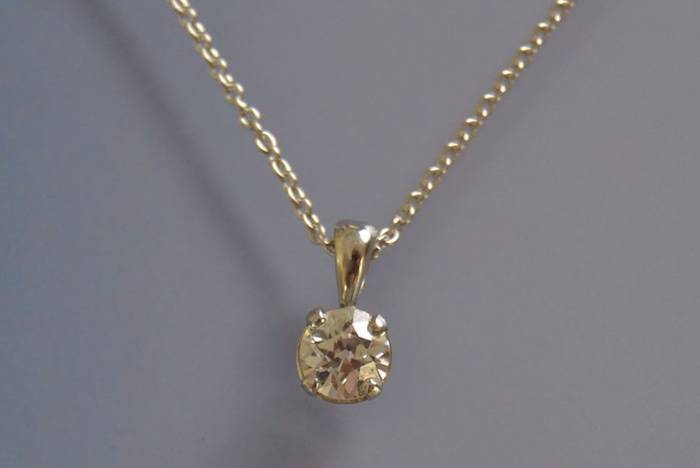 Collier et pendentif diamant