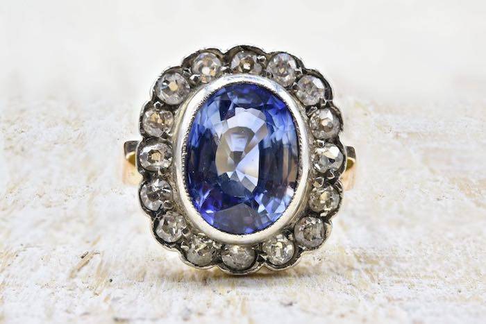 Bague ancienne 1930 saphir et diamants en or 18k